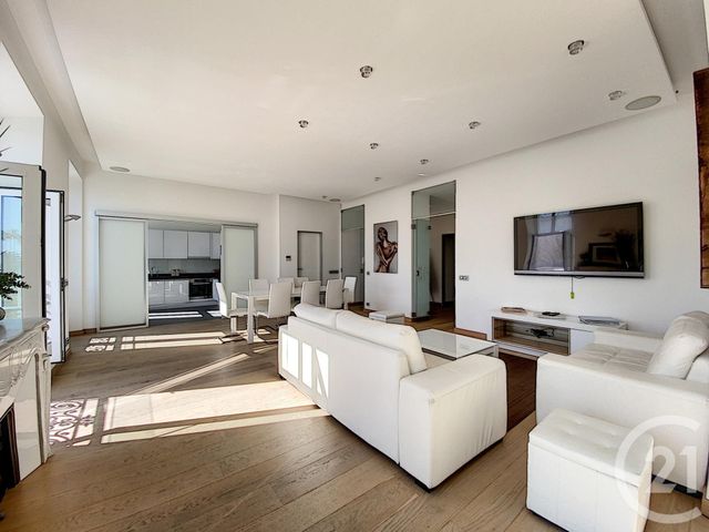 Afficher la photo en grand Appartement F4 à vendre - 5 pièces - 141.0 m2 - CANNES - 06 - PROVENCE-ALPES-COTE-D-AZUR - Century 21 Adhère Transactions