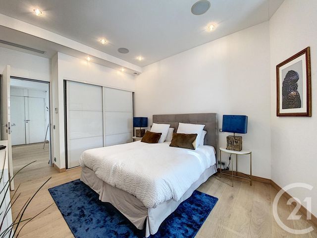 Afficher la photo en grand Appartement F4 à vendre - 5 pièces - 141.0 m2 - CANNES - 06 - PROVENCE-ALPES-COTE-D-AZUR - Century 21 Adhère Transactions