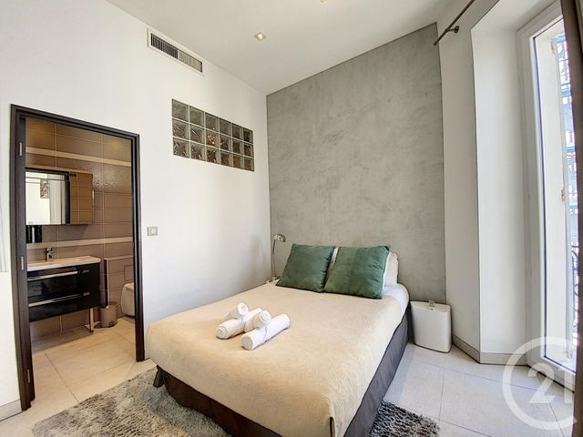 Afficher la photo en grand Appartement F3 à vendre - 3 pièces - 77.0 m2 - CANNES - 06 - PROVENCE-ALPES-COTE-D-AZUR - Century 21 Adhère Transactions