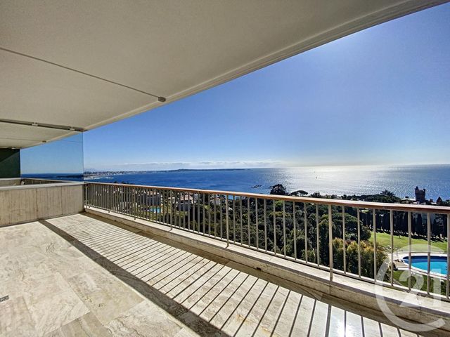 Afficher la photo en grand Appartement F4 à vendre - 4 pièces - 92.0 m2 - CANNES - 06 - PROVENCE-ALPES-COTE-D-AZUR - Century 21 Adhère Transactions
