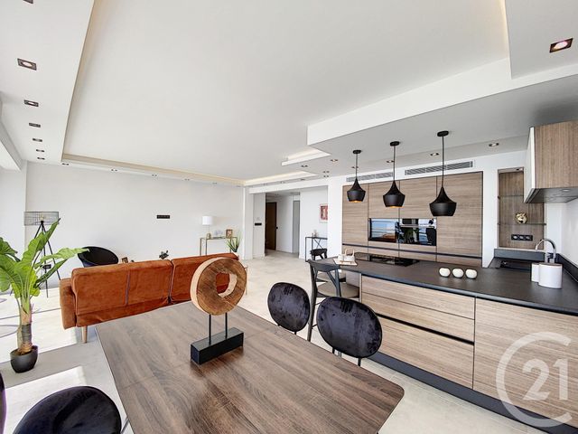 appartement à vendre - 4 pièces - 100.0 m2 - CANNES - 06 - PROVENCE-ALPES-COTE-D-AZUR - Century 21 Adhère Transactions appartement à vendre - 4 pièces - 100.0 m2 - CANNES - 06 - PROVENCE-ALPES-COTE-D-AZUR - Century 21 Adhère Transactions