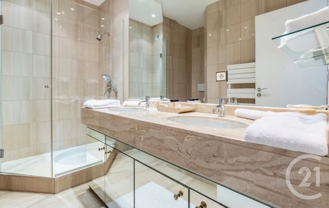 Appartement F5 à vendre - 5 pièces - 198.48 m2 - CANNES - 06 - PROVENCE-ALPES-COTE-D-AZUR - Century 21 Adhère Transactions Appartement F5 à vendre - 5 pièces - 198.48 m2 - CANNES - 06 - PROVENCE-ALPES-COTE-D-AZUR - Century 21 Adhère Transactions