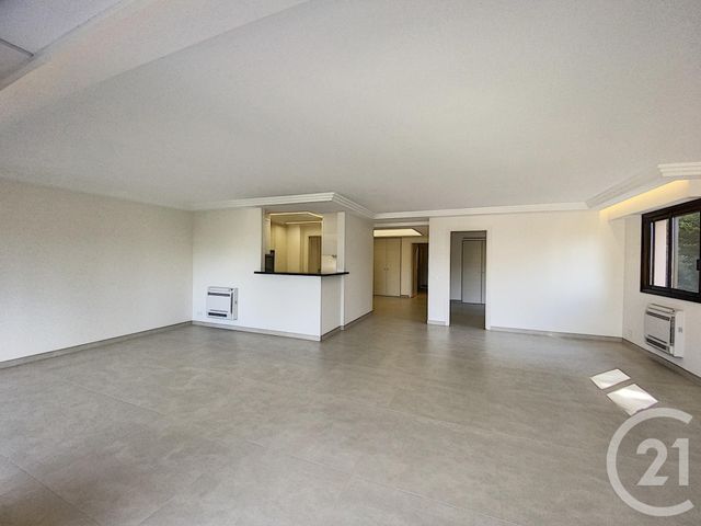 Appartement F3 à vendre - 3 pièces - 111.0 m2 - CANNES - 06 - PROVENCE-ALPES-COTE-D-AZUR - Century 21 Adhère Transactions Appartement F3 à vendre - 3 pièces - 111.0 m2 - CANNES - 06 - PROVENCE-ALPES-COTE-D-AZUR - Century 21 Adhère Transactions