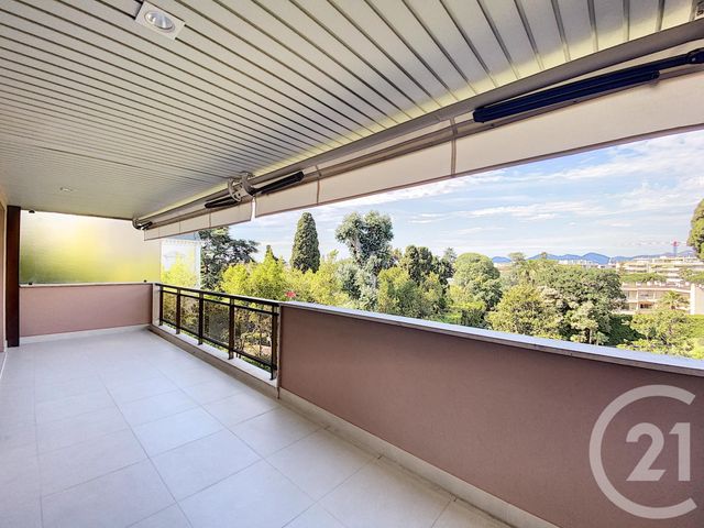Appartement F3 à vendre - 3 pièces - 111.0 m2 - CANNES - 06 - PROVENCE-ALPES-COTE-D-AZUR - Century 21 Adhère Transactions Appartement F3 à vendre - 3 pièces - 111.0 m2 - CANNES - 06 - PROVENCE-ALPES-COTE-D-AZUR - Century 21 Adhère Transactions