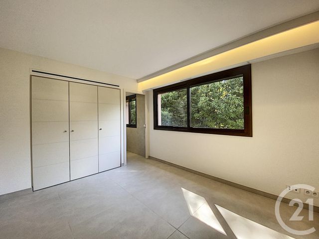 Appartement F3 à vendre - 3 pièces - 111.0 m2 - CANNES - 06 - PROVENCE-ALPES-COTE-D-AZUR - Century 21 Adhère Transactions Appartement F3 à vendre - 3 pièces - 111.0 m2 - CANNES - 06 - PROVENCE-ALPES-COTE-D-AZUR - Century 21 Adhère Transactions