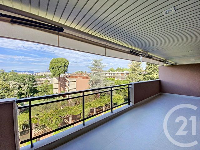 Appartement F3 à vendre - 3 pièces - 93.0 m2 - CANNES - 06 - PROVENCE-ALPES-COTE-D-AZUR - Century 21 Adhère Transactions Appartement F3 à vendre - 3 pièces - 93.0 m2 - CANNES - 06 - PROVENCE-ALPES-COTE-D-AZUR - Century 21 Adhère Transactions