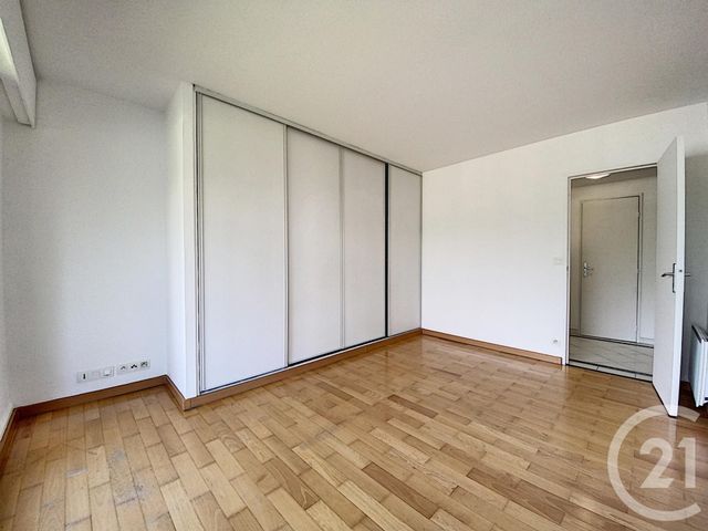 Afficher la photo en grand Appartement F2 à vendre - 2 pièces - 49.9 m2 - CANNES - 06 - PROVENCE-ALPES-COTE-D-AZUR - Century 21 Adhère Transactions