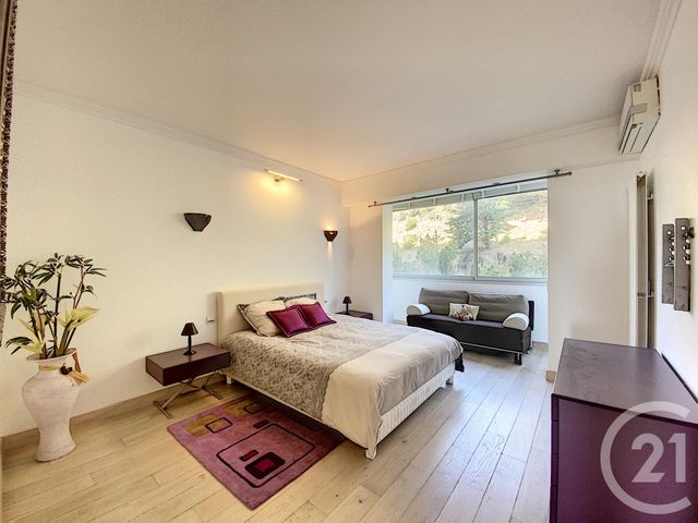 Appartement F3 à vendre - 3 pièces - 100.0 m2 - CANNES - 06 - PROVENCE-ALPES-COTE-D-AZUR - Century 21 Adhère Transactions Appartement F3 à vendre - 3 pièces - 100.0 m2 - CANNES - 06 - PROVENCE-ALPES-COTE-D-AZUR - Century 21 Adhère Transactions