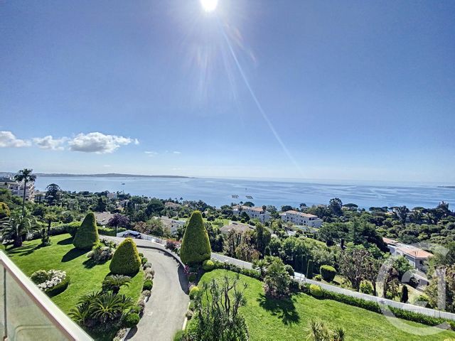 Appartement F3 à vendre - 3 pièces - 100.0 m2 - CANNES - 06 - PROVENCE-ALPES-COTE-D-AZUR - Century 21 Adhère Transactions Appartement F3 à vendre - 3 pièces - 100.0 m2 - CANNES - 06 - PROVENCE-ALPES-COTE-D-AZUR - Century 21 Adhère Transactions