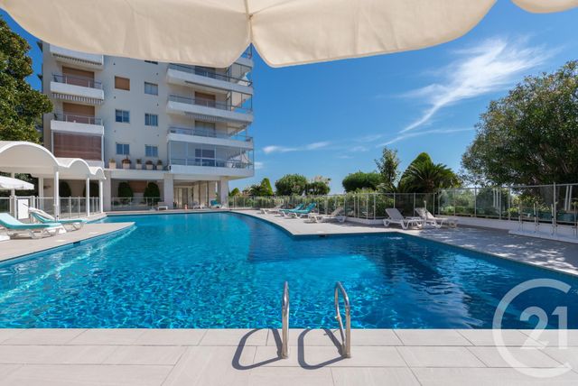 Appartement F3 à vendre - 3 pièces - 100.0 m2 - CANNES - 06 - PROVENCE-ALPES-COTE-D-AZUR - Century 21 Adhère Transactions Appartement F3 à vendre - 3 pièces - 100.0 m2 - CANNES - 06 - PROVENCE-ALPES-COTE-D-AZUR - Century 21 Adhère Transactions