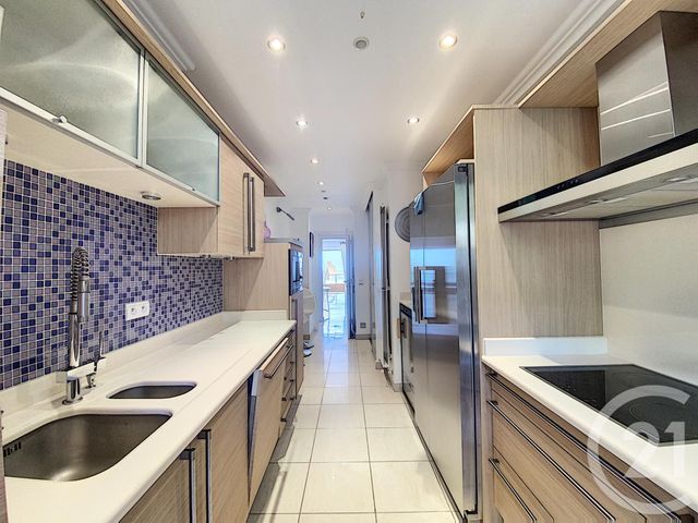 Appartement F3 à vendre - 3 pièces - 100.0 m2 - CANNES - 06 - PROVENCE-ALPES-COTE-D-AZUR - Century 21 Adhère Transactions Appartement F3 à vendre - 3 pièces - 100.0 m2 - CANNES - 06 - PROVENCE-ALPES-COTE-D-AZUR - Century 21 Adhère Transactions