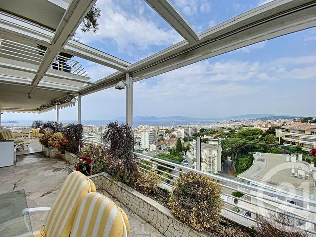 Afficher la photo en grand Appartement F4 à vendre - 4 pièces - 132.0 m2 - CANNES - 06 - PROVENCE-ALPES-COTE-D-AZUR - Century 21 Adhère Transactions
