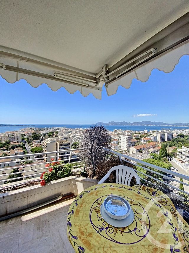 Afficher la photo en grand Appartement F4 à vendre - 4 pièces - 132.0 m2 - CANNES - 06 - PROVENCE-ALPES-COTE-D-AZUR - Century 21 Adhère Transactions