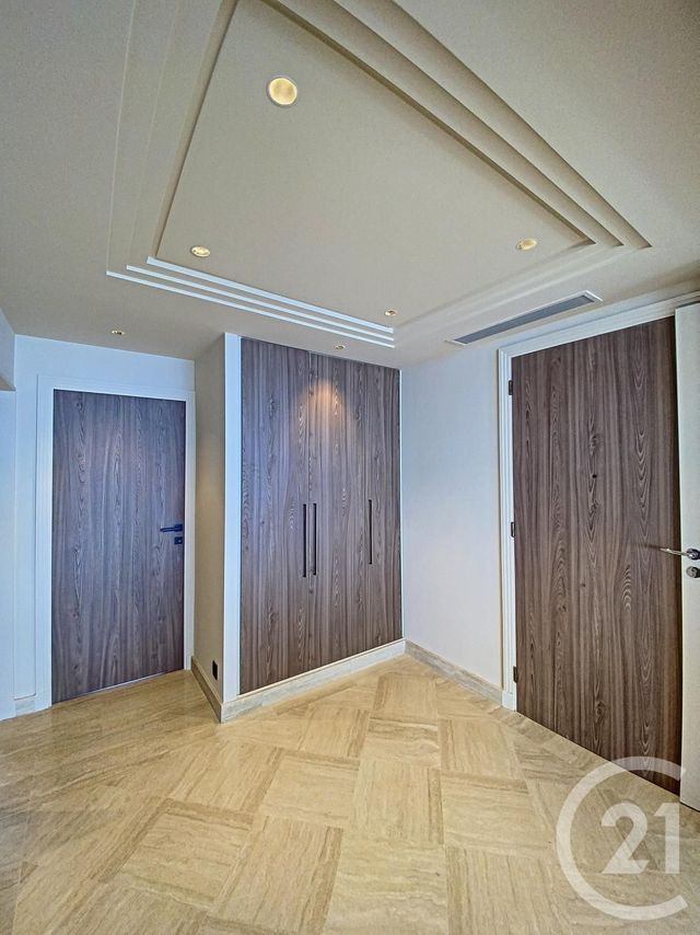 Afficher la photo en grand appartement à vendre - 4 pièces - 106.0 m2 - CANNES - 06 - PROVENCE-ALPES-COTE-D-AZUR - Century 21 Adhère Transactions