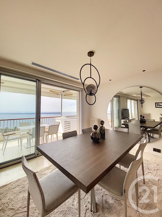 Afficher la photo en grand appartement à vendre - 4 pièces - 106.0 m2 - CANNES - 06 - PROVENCE-ALPES-COTE-D-AZUR - Century 21 Adhère Transactions