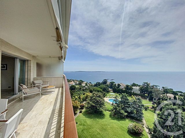 Afficher la photo en grand appartement à vendre - 4 pièces - 106.0 m2 - CANNES - 06 - PROVENCE-ALPES-COTE-D-AZUR - Century 21 Adhère Transactions