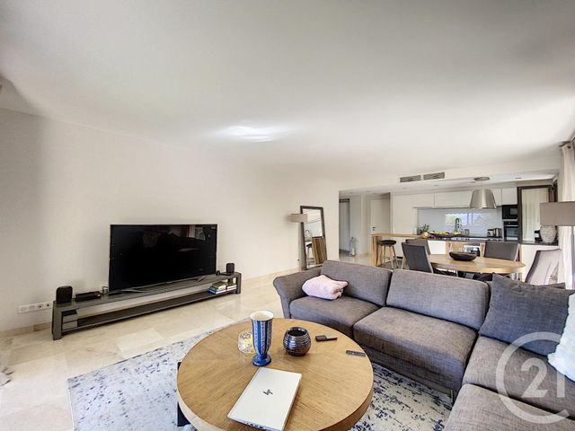 Afficher la photo en grand Appartement F4 à vendre - 4 pièces - 102.0 m2 - CANNES - 06 - PROVENCE-ALPES-COTE-D-AZUR - Century 21 Adhère Transactions
