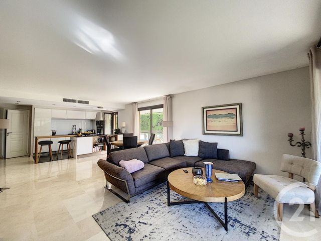 Afficher la photo en grand Appartement F4 à vendre - 4 pièces - 102.0 m2 - CANNES - 06 - PROVENCE-ALPES-COTE-D-AZUR - Century 21 Adhère Transactions