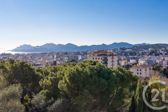Afficher la photo en grand Appartement F4 à vendre - 4 pièces - 102.0 m2 - CANNES - 06 - PROVENCE-ALPES-COTE-D-AZUR - Century 21 Adhère Transactions