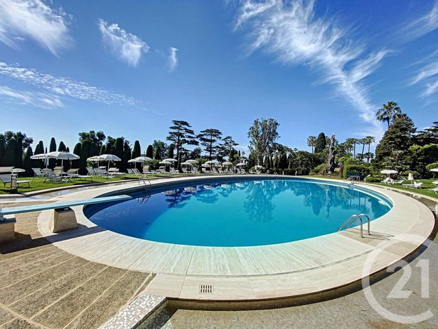 Afficher la photo en grand Appartement F4 à vendre - 4 pièces - 115.0 m2 - CANNES - 06 - PROVENCE-ALPES-COTE-D-AZUR - Century 21 Adhère Transactions