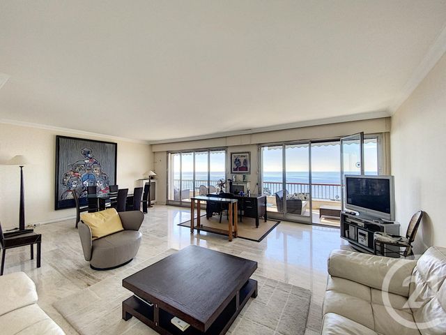 Afficher la photo en grand Appartement F4 à vendre - 4 pièces - 115.0 m2 - CANNES - 06 - PROVENCE-ALPES-COTE-D-AZUR - Century 21 Adhère Transactions