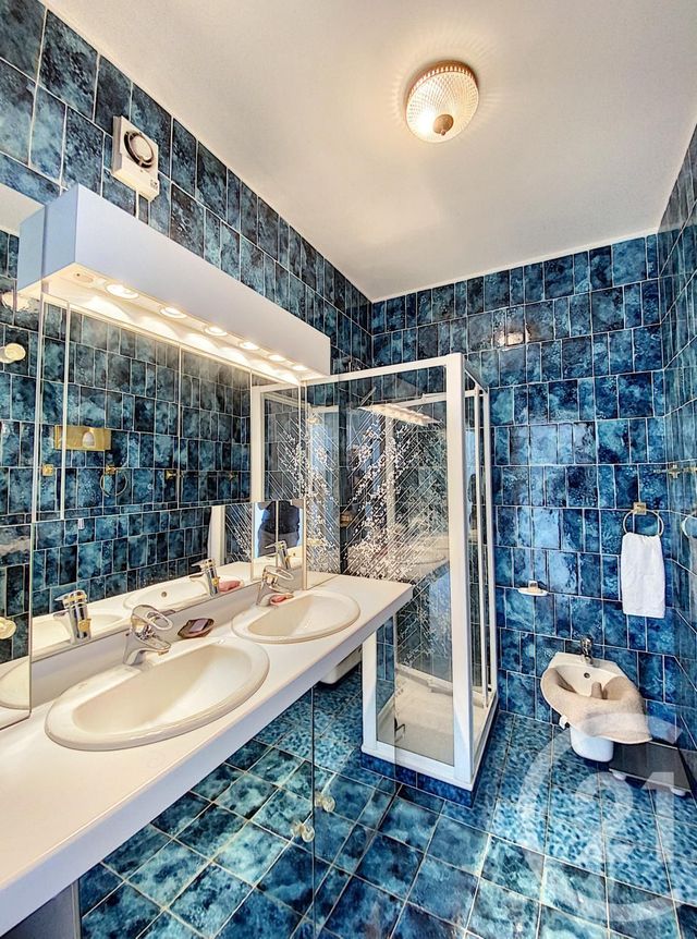 Afficher la photo en grand Appartement F4 à vendre - 4 pièces - 115.0 m2 - CANNES - 06 - PROVENCE-ALPES-COTE-D-AZUR - Century 21 Adhère Transactions