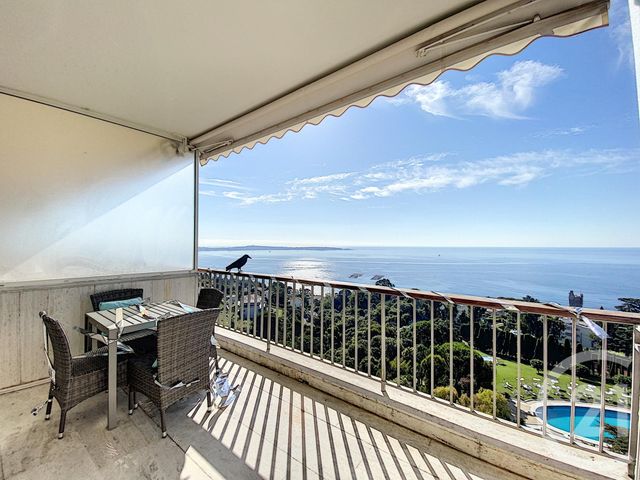 Afficher la photo en grand Appartement F3 à vendre - 3 pièces - 70.0 m2 - CANNES - 06 - PROVENCE-ALPES-COTE-D-AZUR - Century 21 Adhère Transactions