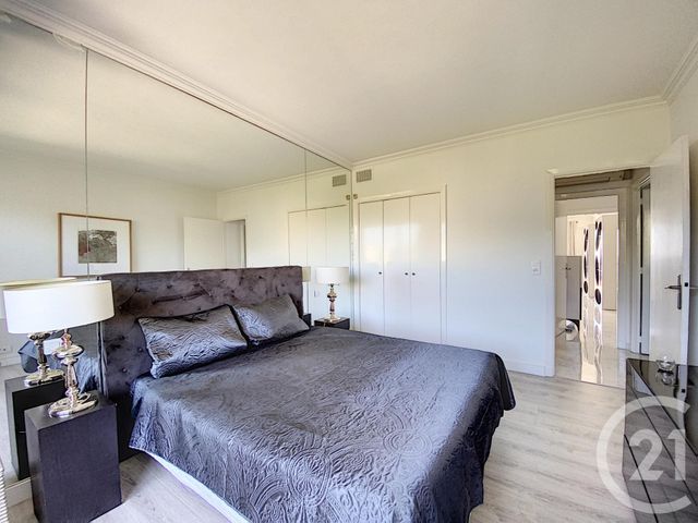 Afficher la photo en grand Appartement F3 à vendre - 3 pièces - 70.0 m2 - CANNES - 06 - PROVENCE-ALPES-COTE-D-AZUR - Century 21 Adhère Transactions