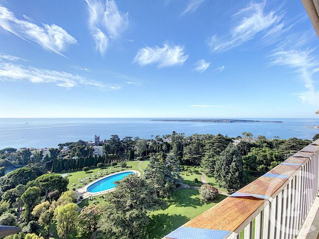 Afficher la photo en grand Appartement F3 à vendre - 3 pièces - 70.0 m2 - CANNES - 06 - PROVENCE-ALPES-COTE-D-AZUR - Century 21 Adhère Transactions