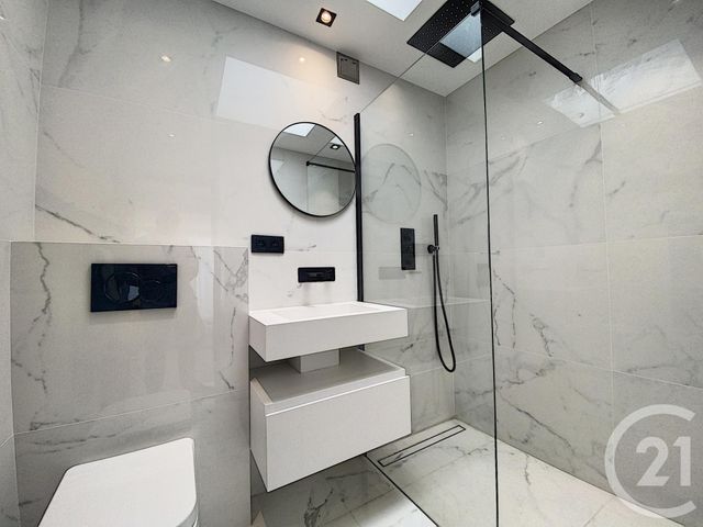 Afficher la photo en grand Appartement F4 à vendre - 4 pièces - 125.0 m2 - CANNES - 06 - PROVENCE-ALPES-COTE-D-AZUR - Century 21 Adhère Transactions