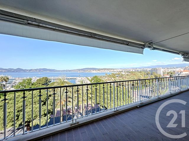 Appartement F4 à vendre - 4 pièces - 144.0 m2 - CANNES - 06 - PROVENCE-ALPES-COTE-D-AZUR - Century 21 Adhère Transactions