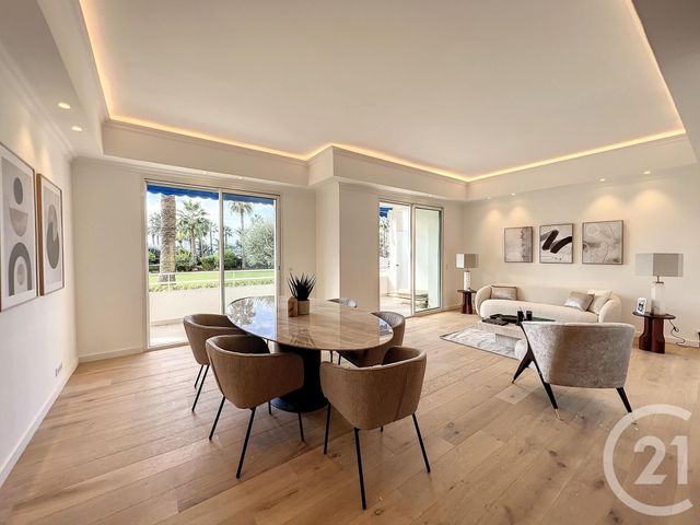 Appartement F4 à vendre - 4 pièces - 110.0 m2 - CANNES - 06 - PROVENCE-ALPES-COTE-D-AZUR - Century 21 Adhère Transactions