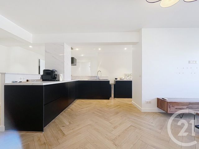 Appartement F3 à vendre - 3 pièces - 73.0 m2 - CANNES - 06 - PROVENCE-ALPES-COTE-D-AZUR - Century 21 Adhère Transactions