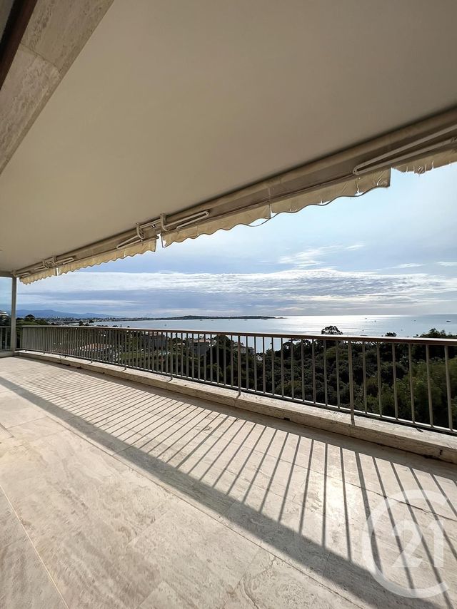 Appartement F3 à vendre - 3 pièces - 123.52 m2 - CANNES - 06 - PROVENCE-ALPES-COTE-D-AZUR - Century 21 Adhère Transactions