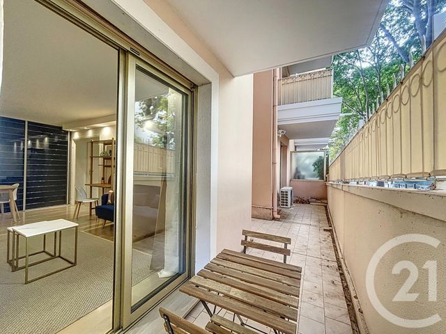 Appartement F2 à louer - 2 pièces - 51.48 m2 - LE CANNET - 06 - PROVENCE-ALPES-COTE-D-AZUR - Century 21 Adhère Transactions