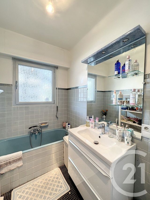 Appartement F4 à vendre - 4 pièces - 89.31 m2 - CANNES - 06 - PROVENCE-ALPES-COTE-D-AZUR - Century 21 Adhère Transactions