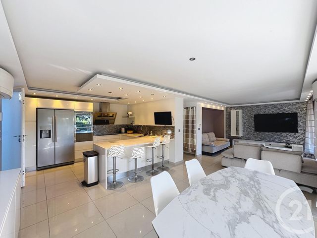 Appartement F5 à vendre - 5 pièces - 118.0 m2 - CANNES - 06 - PROVENCE-ALPES-COTE-D-AZUR - Century 21 Adhère Transactions
