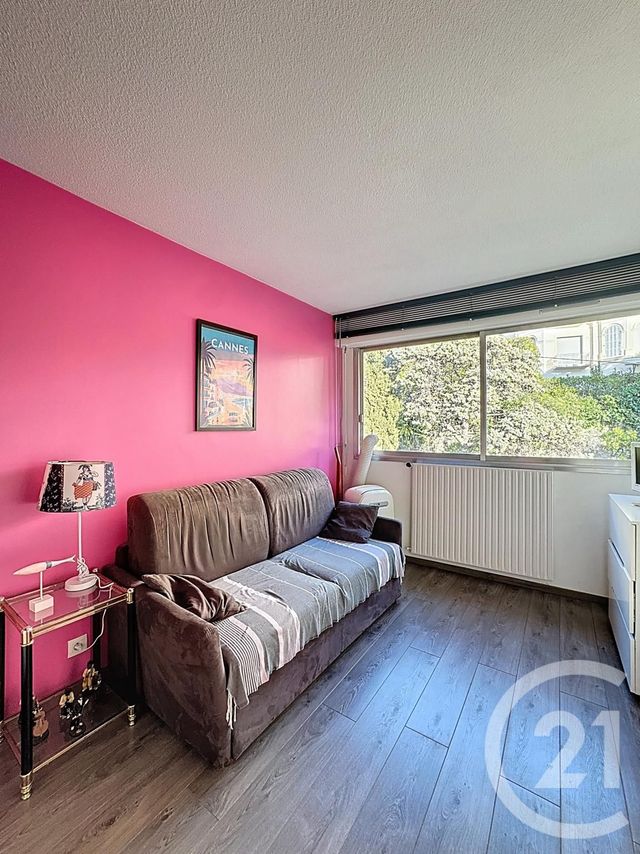 Appartement Studio à vendre - 1 pièce - 14.0 m2 - CANNES - 06 - PROVENCE-ALPES-COTE-D-AZUR - Century 21 Adhère Transactions
