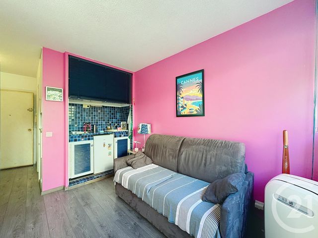 Appartement Studio à vendre - 1 pièce - 14.0 m2 - CANNES - 06 - PROVENCE-ALPES-COTE-D-AZUR - Century 21 Adhère Transactions