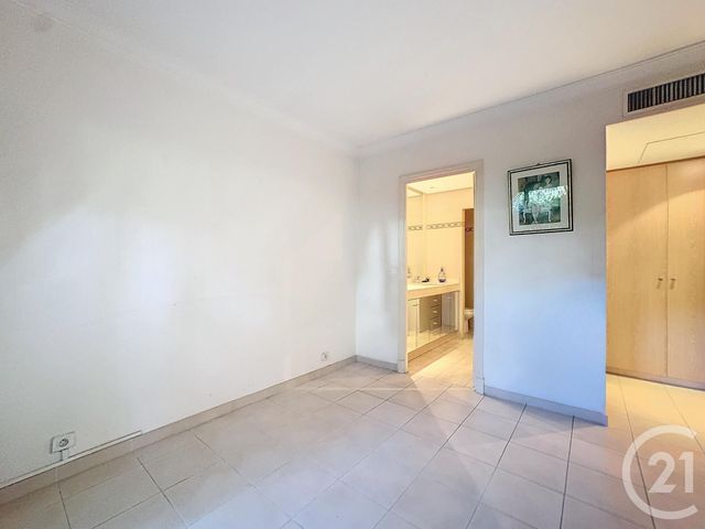 Appartement F3 à vendre - 3 pièces - 78.36 m2 - CANNES - 06 - PROVENCE-ALPES-COTE-D-AZUR - Century 21 Adhère Transactions
