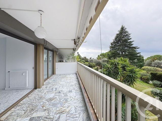 Afficher la photo en grand Appartement F2 à vendre - 2 pièces - 68.54 m2 - CANNES - 06 - PROVENCE-ALPES-COTE-D-AZUR - Century 21 Adhère Transactions