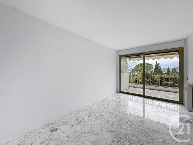 Afficher la photo en grand Appartement F2 à vendre - 2 pièces - 68.54 m2 - CANNES - 06 - PROVENCE-ALPES-COTE-D-AZUR - Century 21 Adhère Transactions