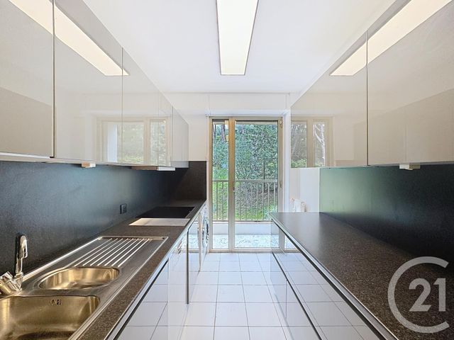 Afficher la photo en grand Appartement F2 à vendre - 2 pièces - 68.54 m2 - CANNES - 06 - PROVENCE-ALPES-COTE-D-AZUR - Century 21 Adhère Transactions