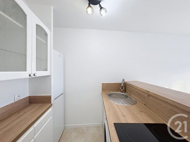 Appartement F1 à vendre - 1 pièce - 31.0 m2 - CANNES - 06 - PROVENCE-ALPES-COTE-D-AZUR - Century 21 Adhère Transactions