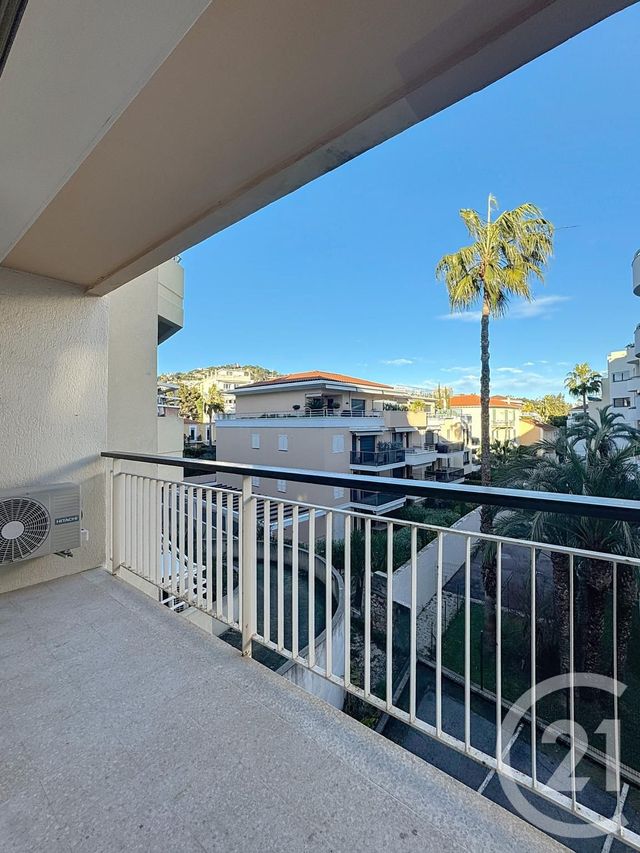 Appartement F1 à vendre - 1 pièce - 31.0 m2 - CANNES - 06 - PROVENCE-ALPES-COTE-D-AZUR - Century 21 Adhère Transactions