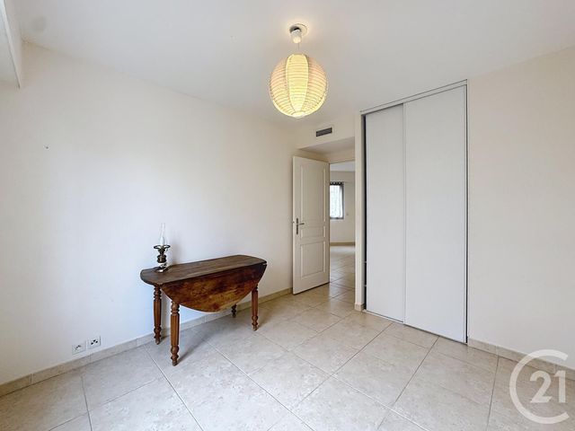 Afficher la photo en grand Appartement F2 à vendre - 2 pièces - 45.74 m2 - JUAN LES PINS - 06 - PROVENCE-ALPES-COTE-D-AZUR - Century 21 Adhère Transactions