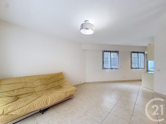 Afficher la photo en grand Appartement F2 à vendre - 2 pièces - 45.74 m2 - JUAN LES PINS - 06 - PROVENCE-ALPES-COTE-D-AZUR - Century 21 Adhère Transactions