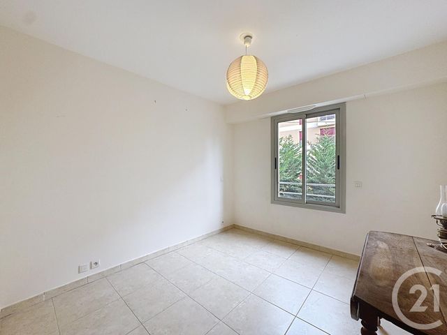 Afficher la photo en grand Appartement F2 à vendre - 2 pièces - 45.74 m2 - JUAN LES PINS - 06 - PROVENCE-ALPES-COTE-D-AZUR - Century 21 Adhère Transactions