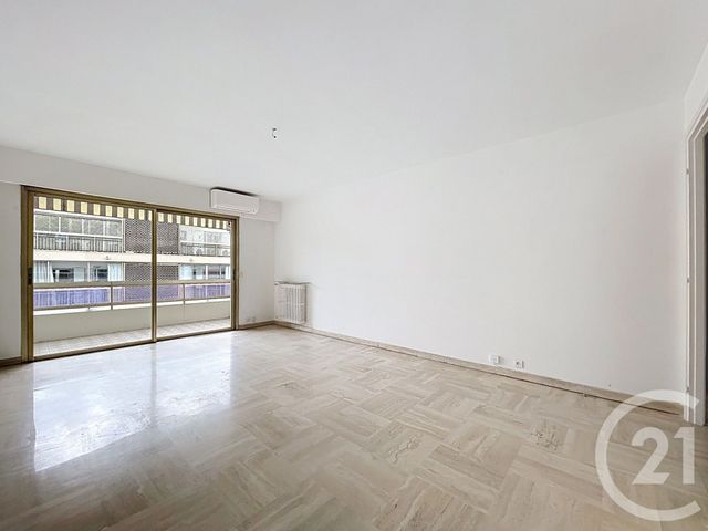 Appartement F3 à louer CANNES
