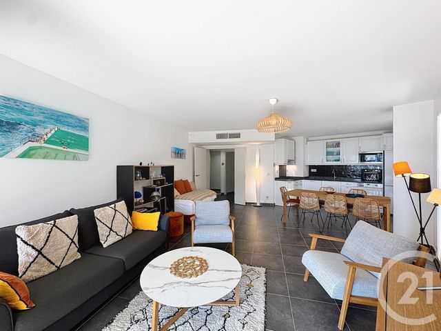 Appartement F3 à vendre - 3 pièces - 74.0 m2 - CANNES - 06 - PROVENCE-ALPES-COTE-D-AZUR - Century 21 Adhère Transactions